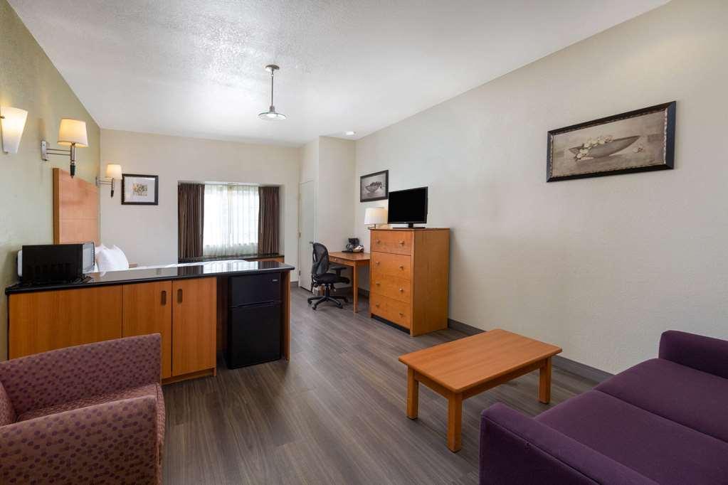 Hotel La Quinta By Wyndham Tulare Pokoj fotografie