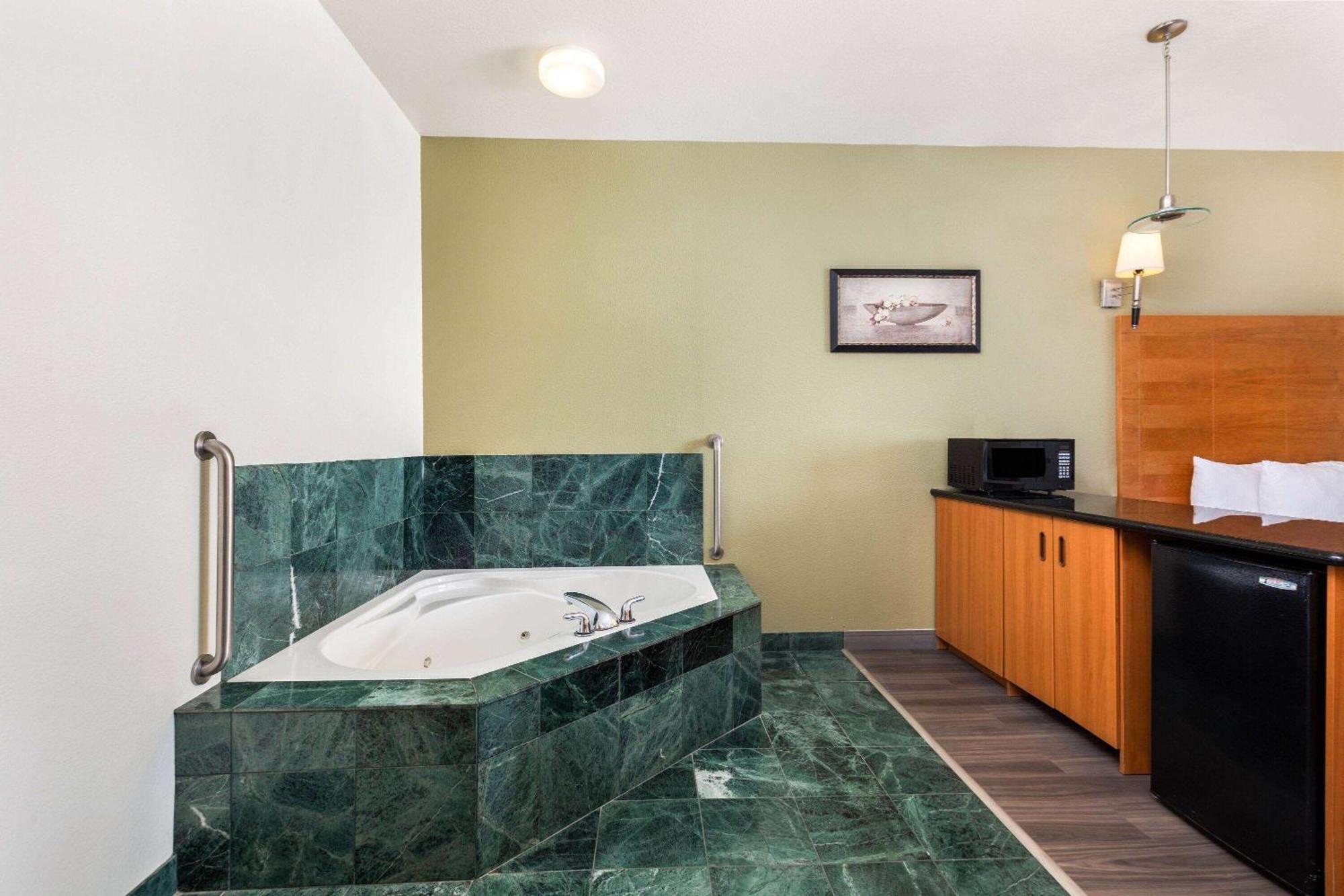 Hotel La Quinta By Wyndham Tulare Exteriér fotografie