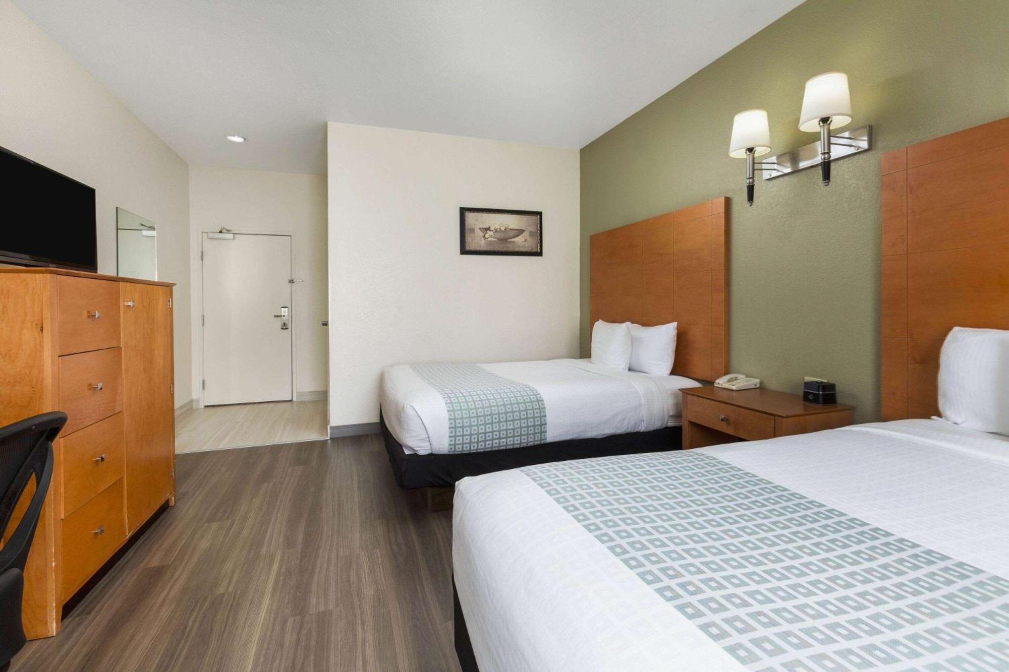 Hotel La Quinta By Wyndham Tulare Exteriér fotografie