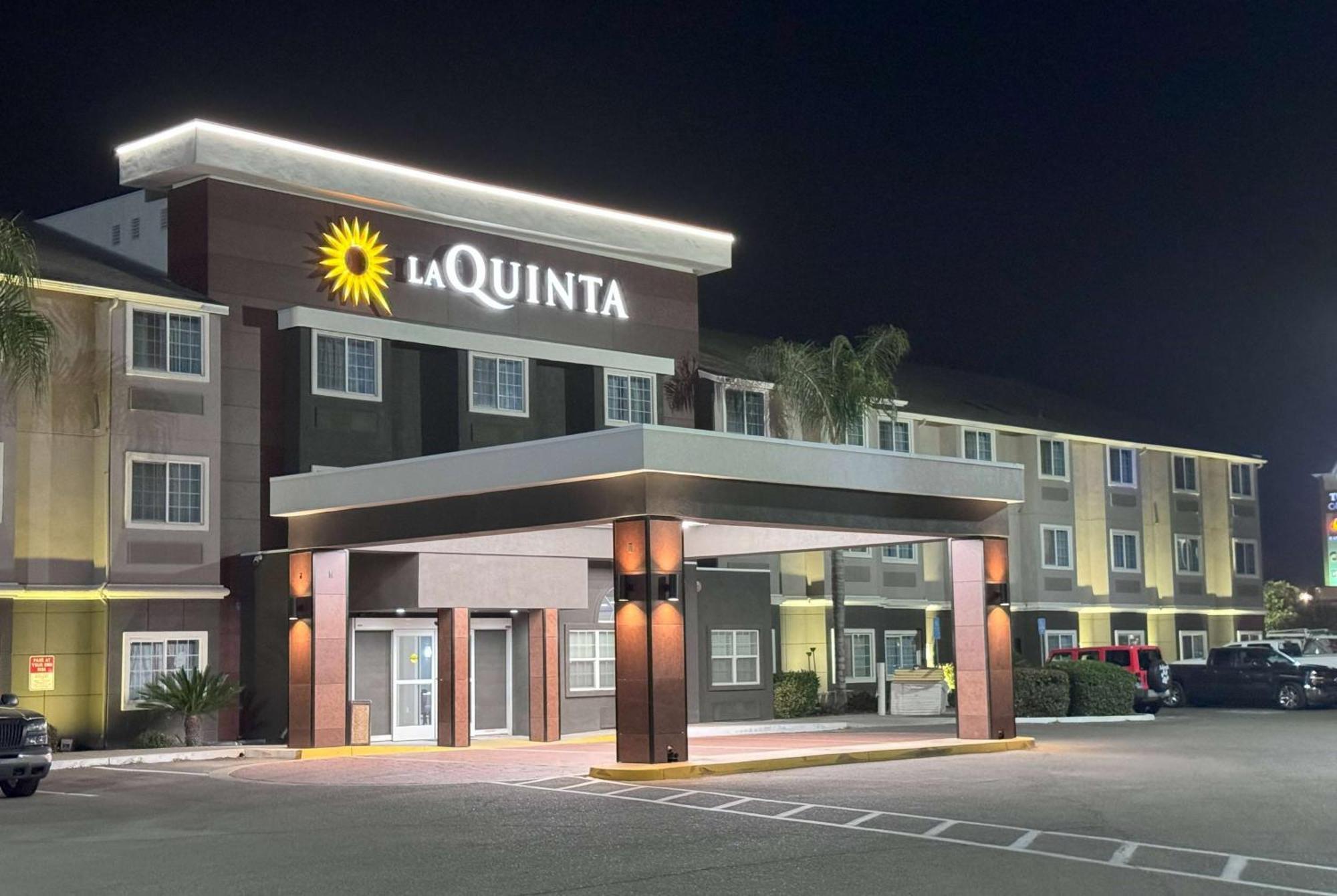 Hotel La Quinta By Wyndham Tulare Exteriér fotografie